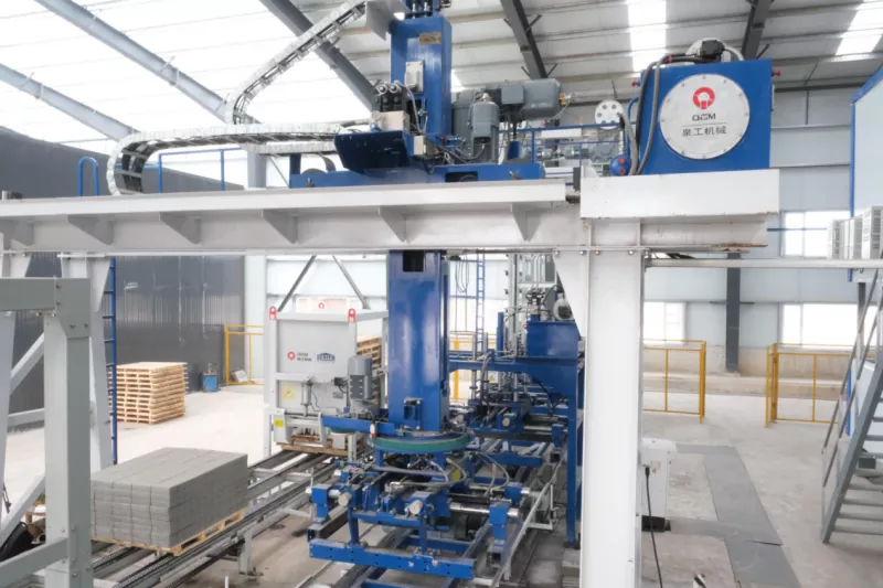 Paano Piliin ang Tamang Block Making Machine para sa Iyong Mga Konkretong Pangangailangan sa Produksyon